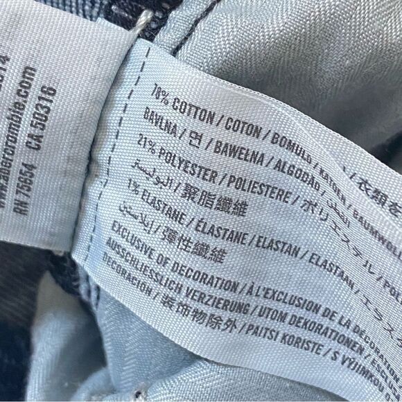 Abercrombie & Fitch Shorts Dark Wash 29 Waist Rolled Hem - Picture 12 of 12